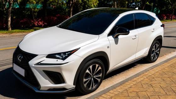 LEXUS NX 300h 2.5 16V VVT-I HYBRID F-SPORT CVT AWD